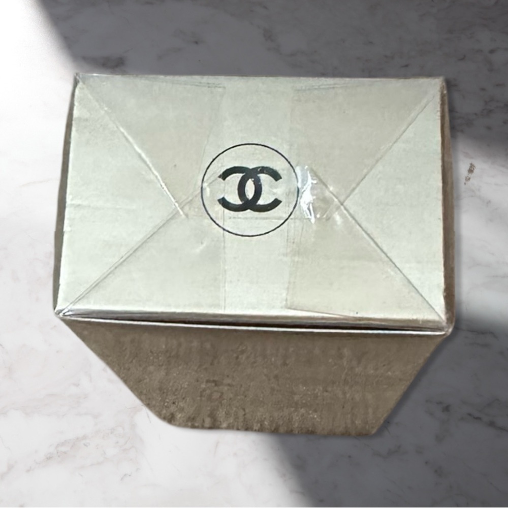 NIB CHANEL Sublimage Le Fluide 1.7oz emulsion - Picture 6 of 7